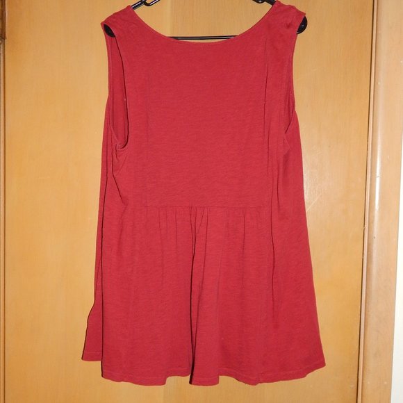 Torrid Red Embroidered V-Neck Tank - Picture 8 of 9
